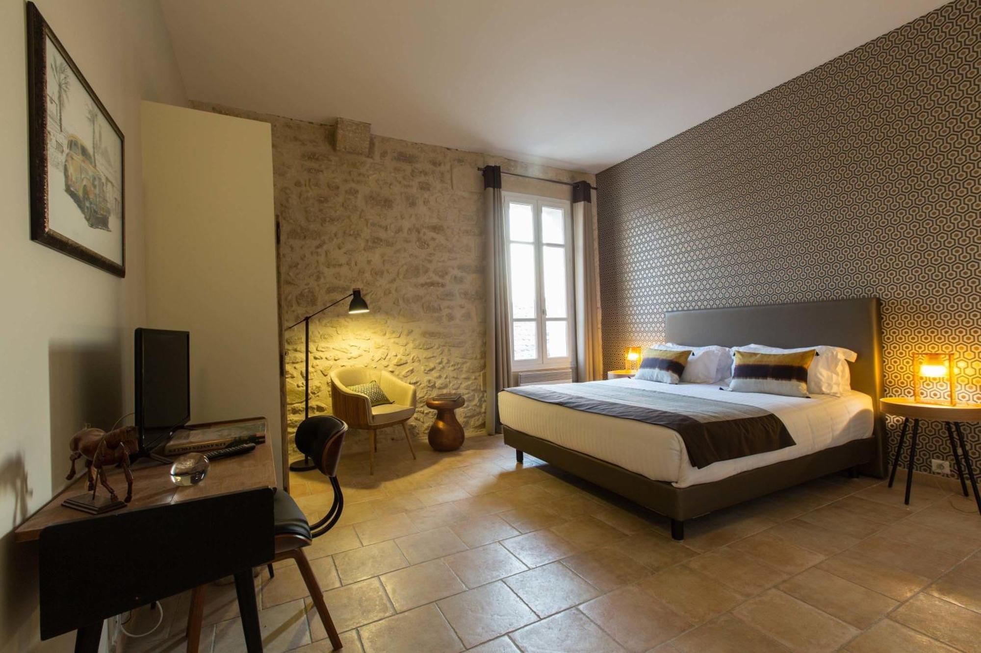 Hotel La Cour Des Sens Lagnes Habitación foto