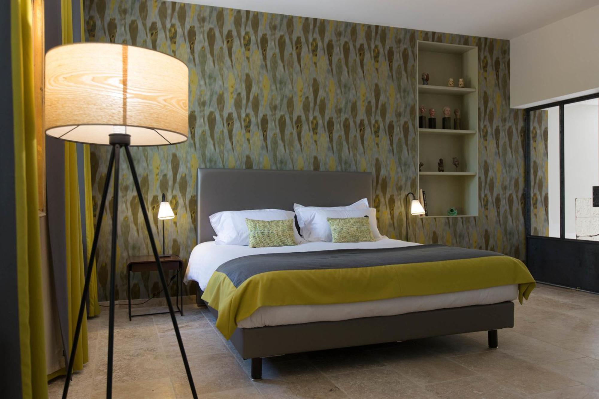 Hotel La Cour Des Sens Lagnes Habitación foto